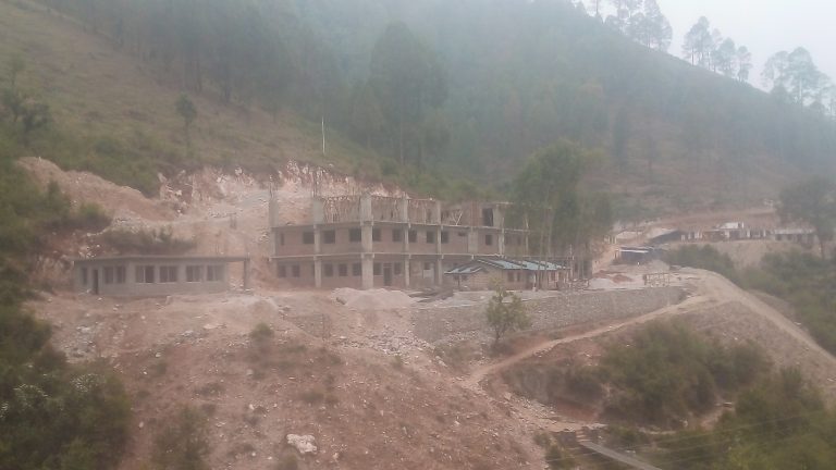 बैतडीको सुर्नया गाउँपालिकामा १० शैय्याको अस्पतालको काम तिब्र गतिमा हुँदै