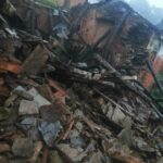 अविरल वर्षाले सुर्नया ०४ मा घर भत्किदा पुर्ण रुपमा क्षति