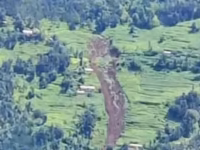 रातापानीमा फेरि पहिरो, ३० घर उच्च जोखिममा